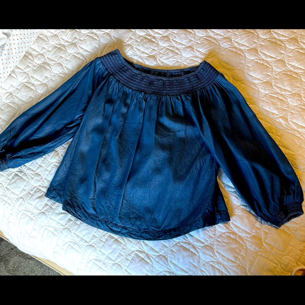 Gap, off the shoulder, denim blouse. Size Small